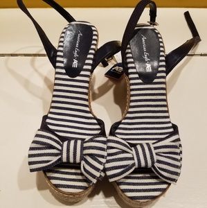 American Eagle Payless Wedge 6.5W